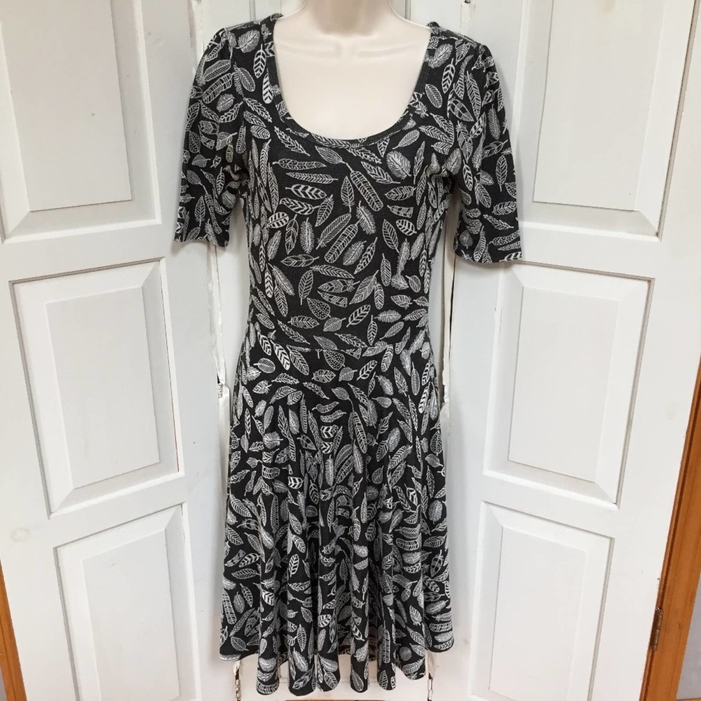 LuLaRoe Nicole Leaf Print Dress